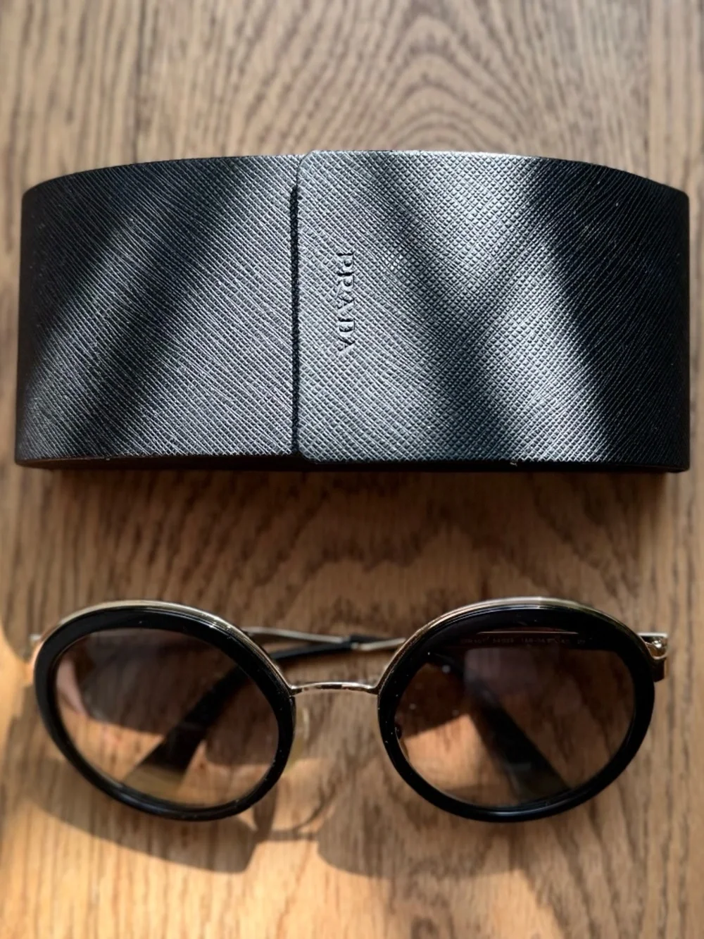 Prada - Prada Cinéma - Black Round Sunglasses